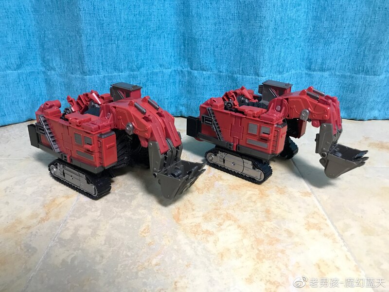Transformers Studio Series SS 69 Devastator Box Set  (8 of 32)